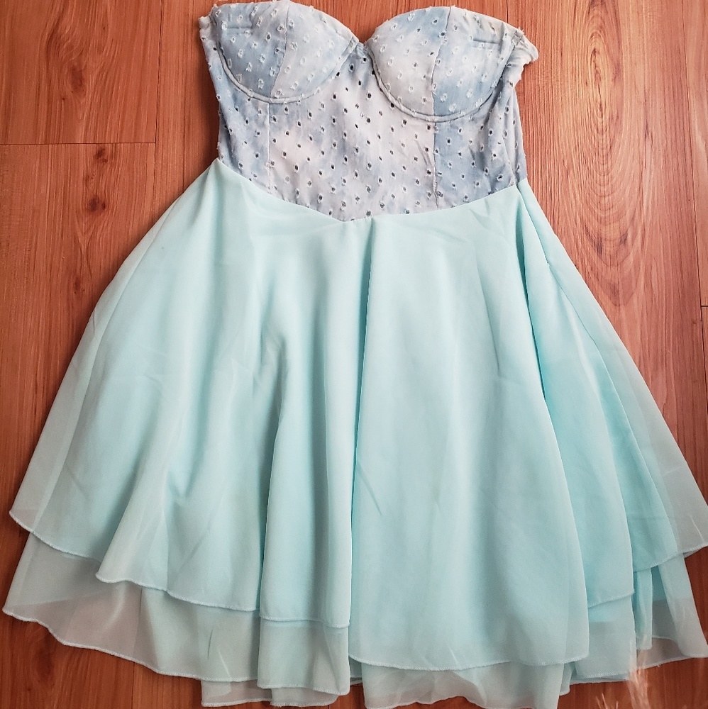 Beautiful flowy dress